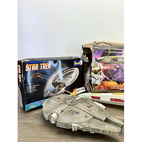 455 - A collection of vintage boxed Star Wars and Star Trek models to include Revell U.S.S. Voyager buildi... 