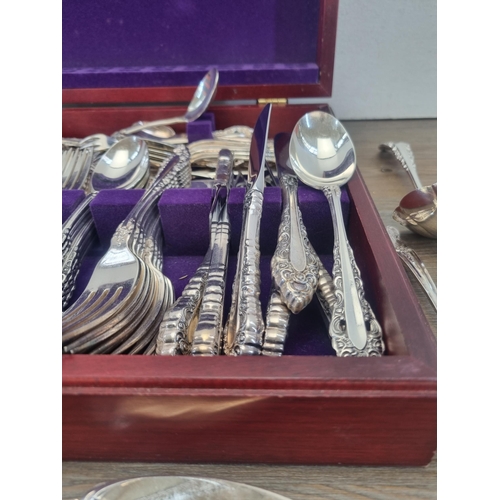 421 - An Arthur Price International canteen containing stainless steel cutlery