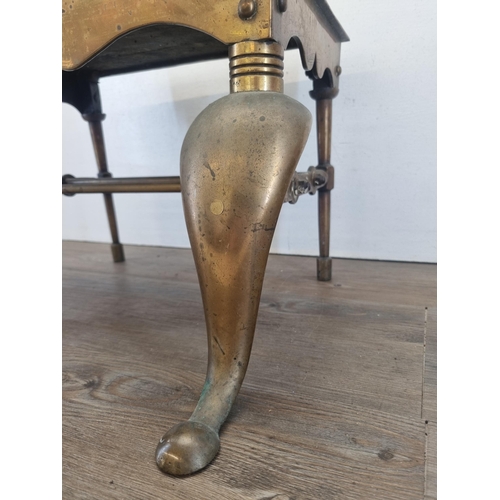 429 - A Georgian brass footman - approx. 33cm high x 44cm wide x 39.5cm deep