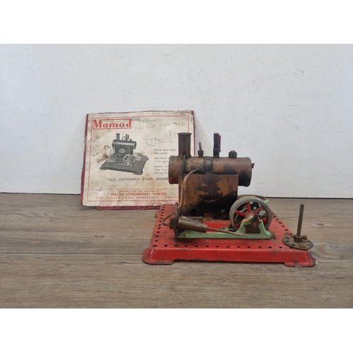 434 - A vintage Mamod S.E.2. stationary steam engine