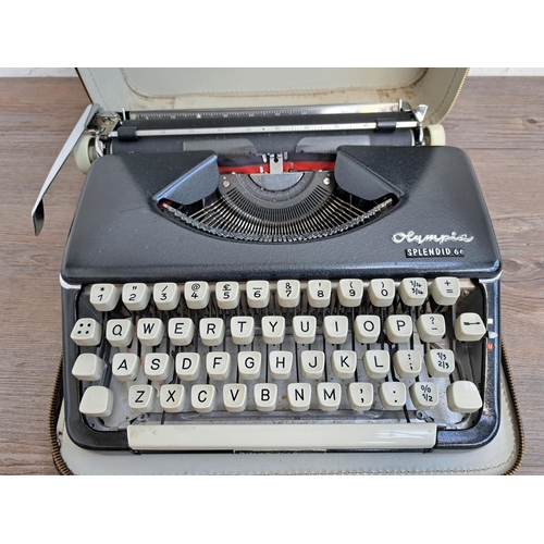 700 - An Olympia Splendid 66 portable typewriter