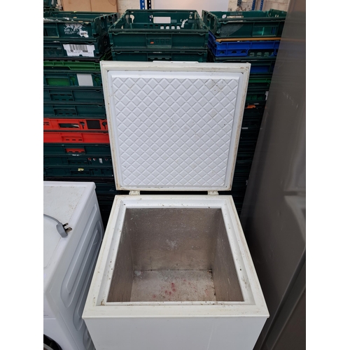 716 - A Scandinovia chest freezer - approx. 83cm high x 56cm wide x 59cm deep