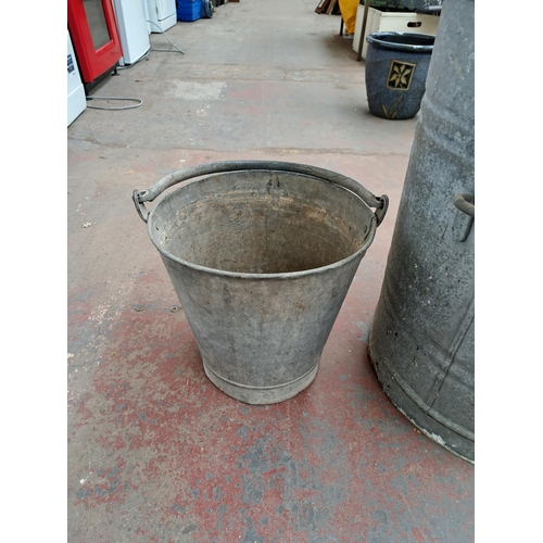 815 - Two galvanised items, one bucket and one bin