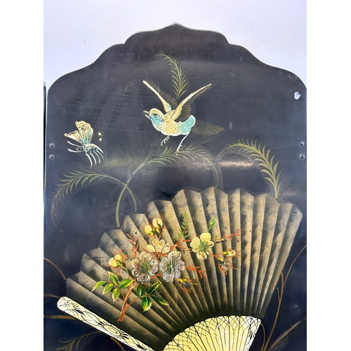 511 - An early 20th century Oriental black lacquered and hand painted three section folding fire screen - ... 