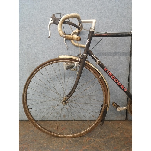 731 - A vintage Viscount men's road bike