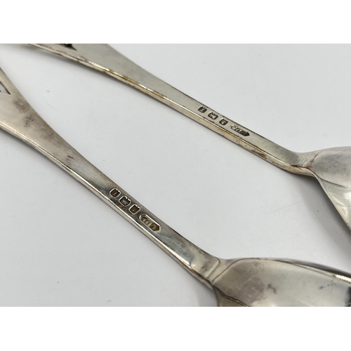 2303 - A cased set of hallmarked Birmingham silver salad servers, dated 1943 - approx. gross weight 106g