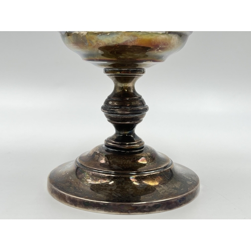 2313 - A hallmarked London solid silver pierced circular pedestal dish, dated 1923 - approx. gross weight 4... 