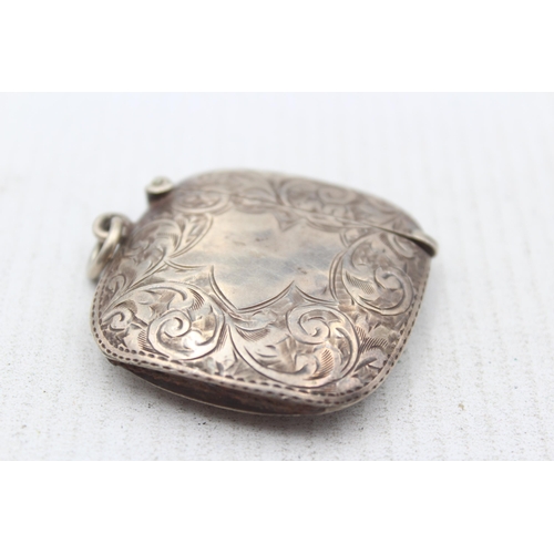 2267 - An Edwardian hallmarked Birmingham silver vesta case, dated 1908 - approx. gross weight 21g