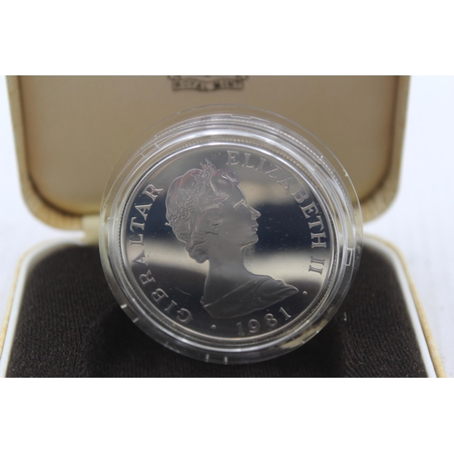 2284 - A boxed 1981 Royal Wedding silver proof coin and medal - approx. gross weight 59g