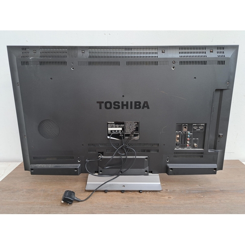 654 - A Toshiba 40RL858 40