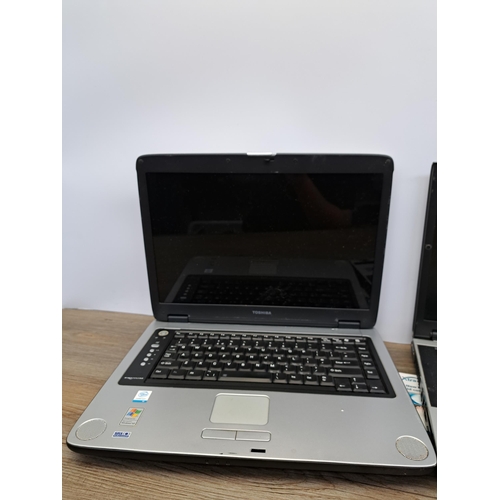 669 - Two Toshiba laptops, one Equiem M40X-149 and one Satellite Pro M70