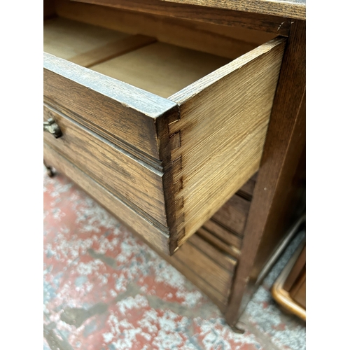 117 - An Edwardian oak chest of drawers - approx. 78cm high x 107cm wide x 51cm deep