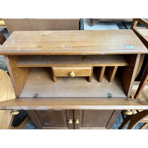 125 - A pine bureau