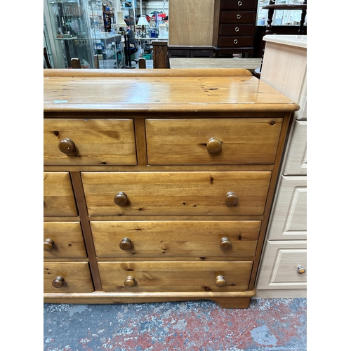 175 - A Lovelace pine chest of drawers - approx. 82cm high x 133cm wide x 47cm deep