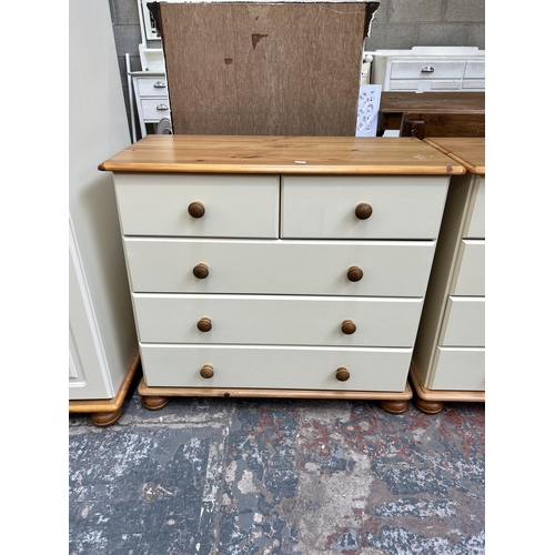 33 - A pine and white painted three piece bedroom suite comprising two chests of drawers - approx. 74cm h... 