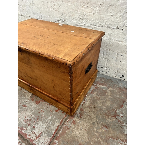 225 - A Victorian pine blanket box - approx. 46cm high x 73cm wide x 45cm deep