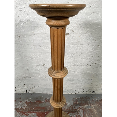 138 - A 19th century style beech jardinière stand - approx. 101cm high