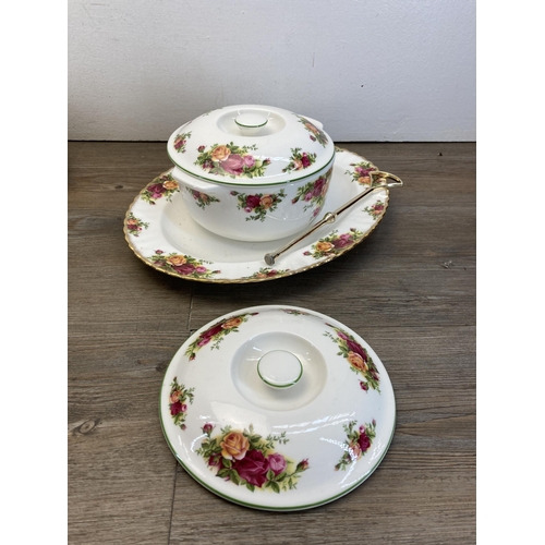 333 - A collection of Royal Albert Old Country Roses bone china to include four tea cups, sugar bowl, milk... 