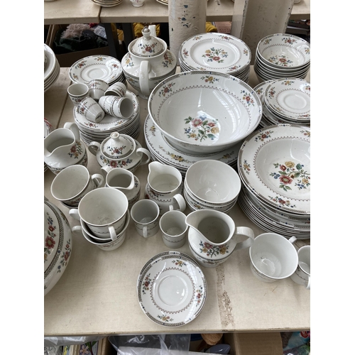 347 - A large collection of Royal Doulton Kingswood dinnerware to include two coffee pots, teapot, dinner ... 