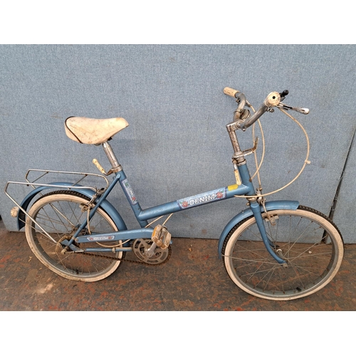 744 - A vintage Denim child's bike