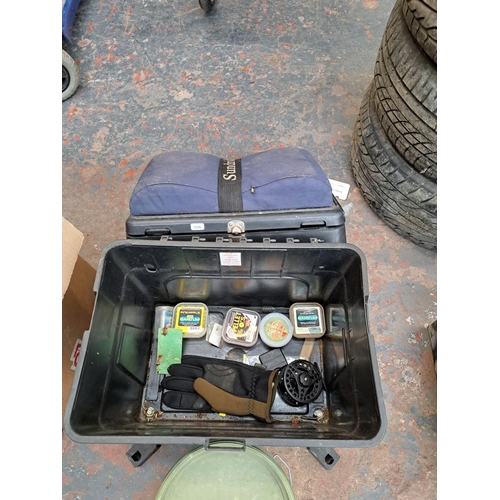 762 - A Sundridge fishing seat box containing Flextec Freeflo 6-8 fly reel, bait etc.