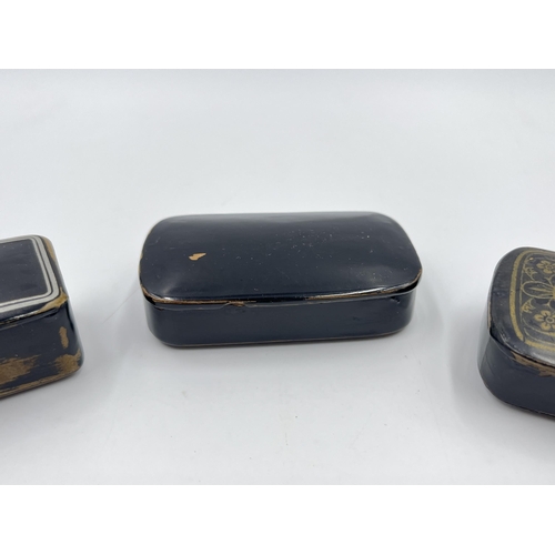 2269 - Five 19th century and later snuff boxes