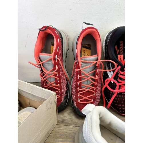 463 - A collection of footwear to include two pairs of Nike Airmax size 5 trainers, pair of Mizuno Wave Ul... 