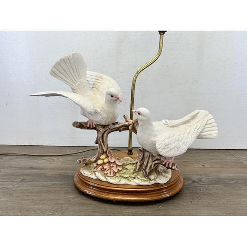 498 - A late 20th century Capodimonte figural doves table lamp - approx. 43cm high