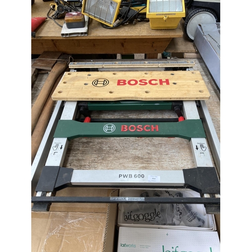 854 - A Bosch PWB600 folding workbench