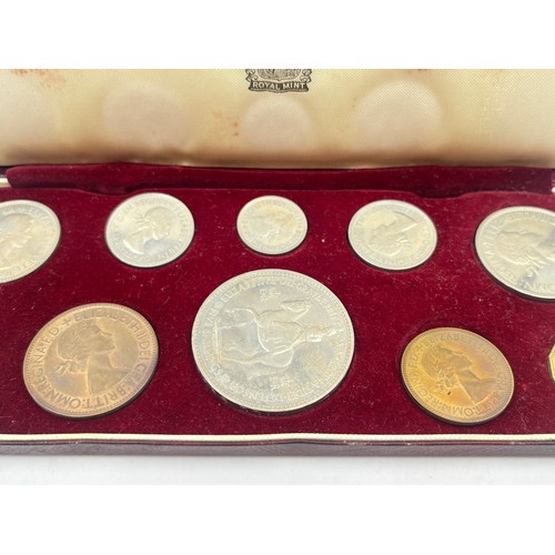 2294A - A cased 1953 Elizabeth II crown to farthing ten proof coin set