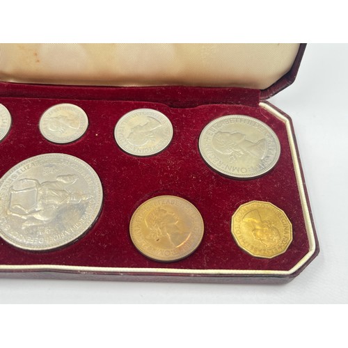 2294A - A cased 1953 Elizabeth II crown to farthing ten proof coin set