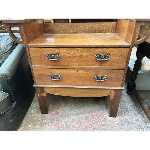 100 - An Arts & Crafts oak dressing chest