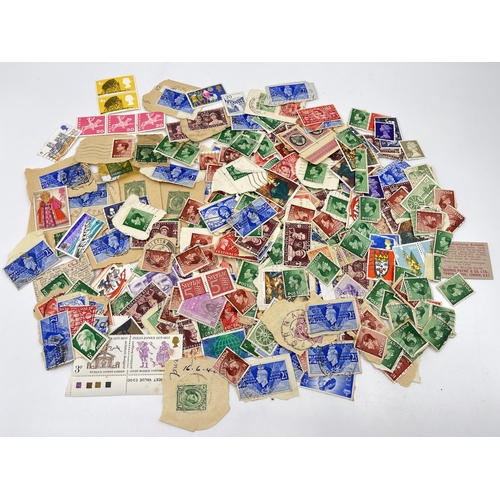 2358 - A collection of worldwide stamps