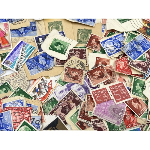 2358 - A collection of worldwide stamps