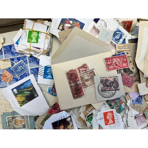 2359 - A collection of worldwide stamps