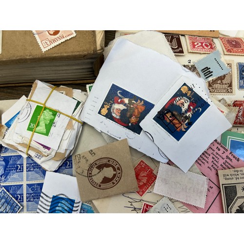 2359 - A collection of worldwide stamps