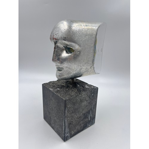 338B - A Kosta Boda Janus limited edition of 500 glass head sculpture on granite stand by Bertil Vallien - ... 