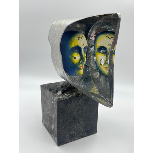 338B - A Kosta Boda Janus limited edition of 500 glass head sculpture on granite stand by Bertil Vallien - ... 