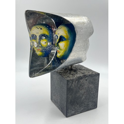 338B - A Kosta Boda Janus limited edition of 500 glass head sculpture on granite stand by Bertil Vallien - ... 