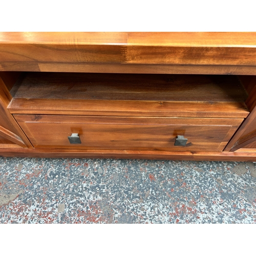 116 - A Morris Furniture Company pine coffee table - approx. 50cm high x 55cm wide x 120cm long