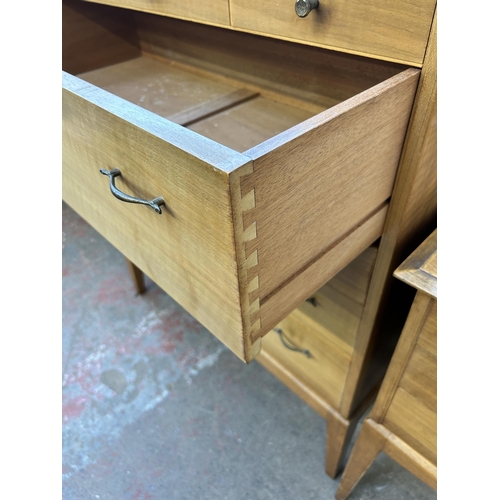 136 - A mid 20th century Alfred Cox walnut two piece bedroom suite comprising chest of drawers - approx. 9... 