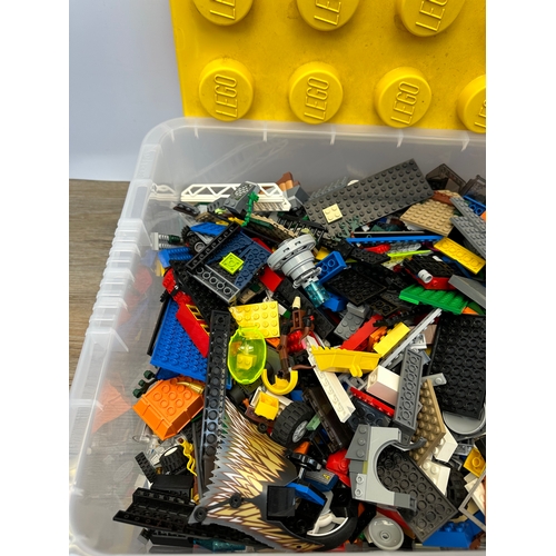 470 - A collection of various Lego