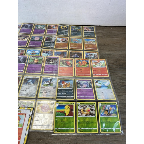 499 - A collection of Pokémon trading cards