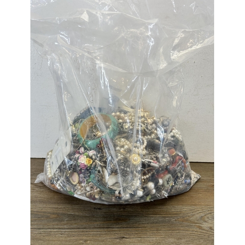 502 - Approx. 10kg of assorted costume jewellery