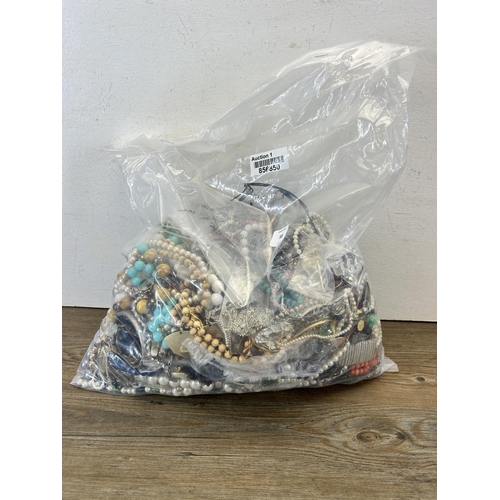 508 - Approx. 10kg of assorted costume jewellery