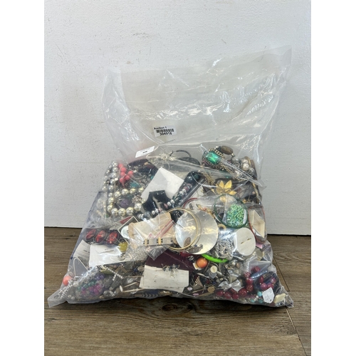 509 - Approx. 10kg of assorted costume jewellery