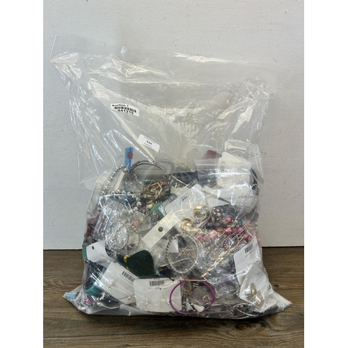 510 - Approx. 10kg of assorted costume jewellery