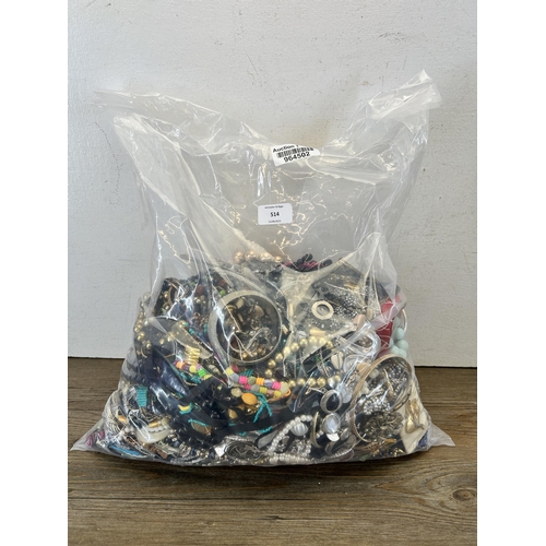 514 - Approx. 10kg of assorted costume jewellery