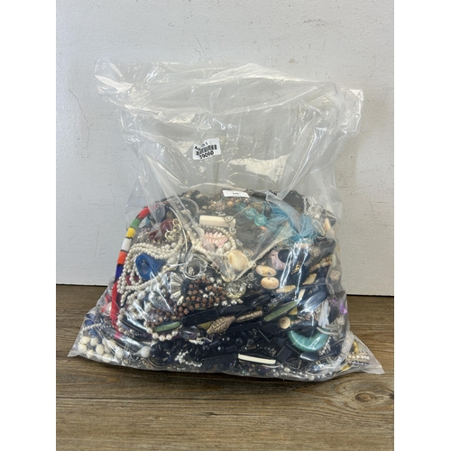 526 - Approx. 10kg of assorted costume jewellery