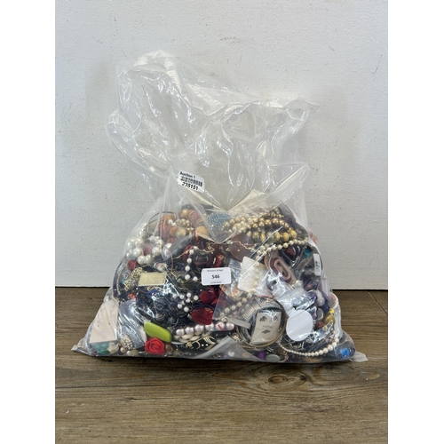 546 - Approx. 10kg of assorted costume jewellery